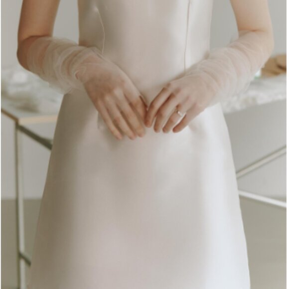 Bridal Soft Tulle Finger-less Gloves - Picture 2 of 3